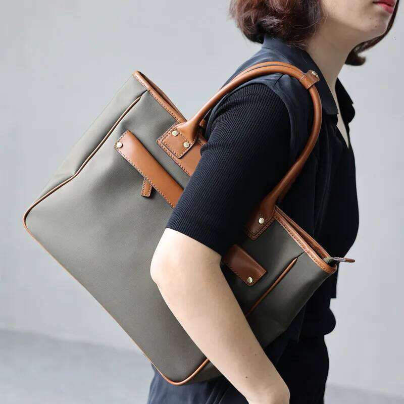 Classic Women Briefcase High Quality Tote Bag Large Capacity Commuting Handbag No Crease Nylon With First Layer Oil Wax Leather