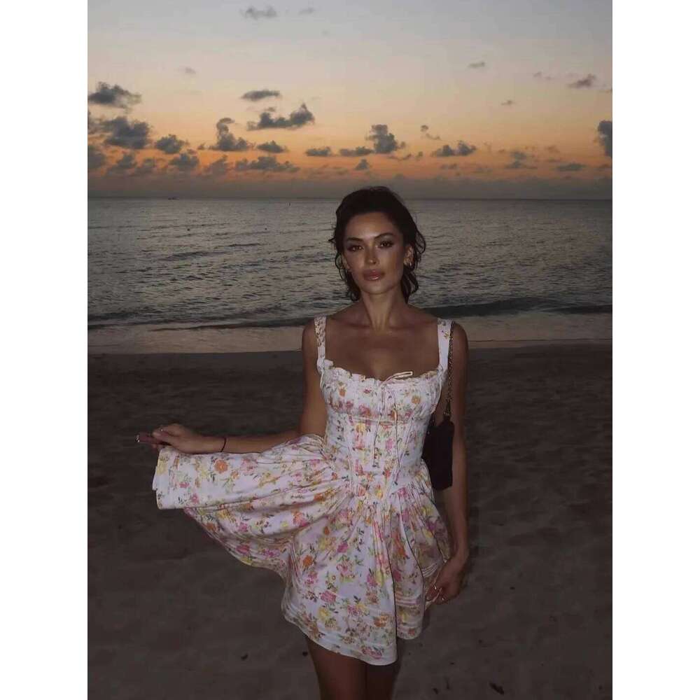 Designer Clothing 2025 Boho Inspired Floral Print Mini For Women Pintuck Details Sexy Summer Dress Straps Cute Hot Girl Party Dresses Holiday