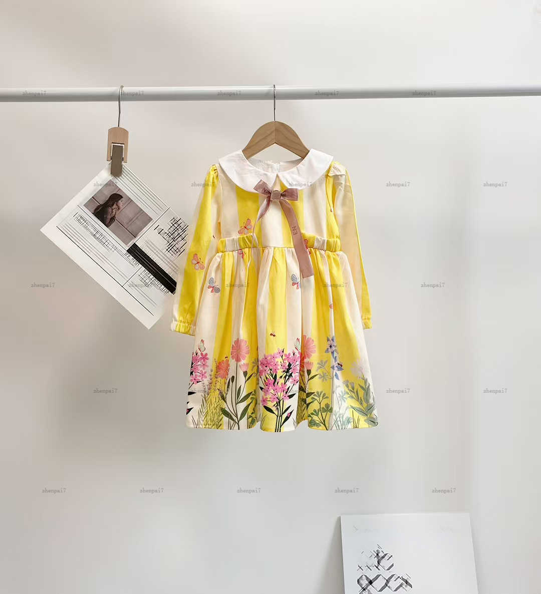 Top Doll collar girls dress Flower pattern print Princess dress kids designer clothes spring and autumn partydress baby skirt A210X06N052