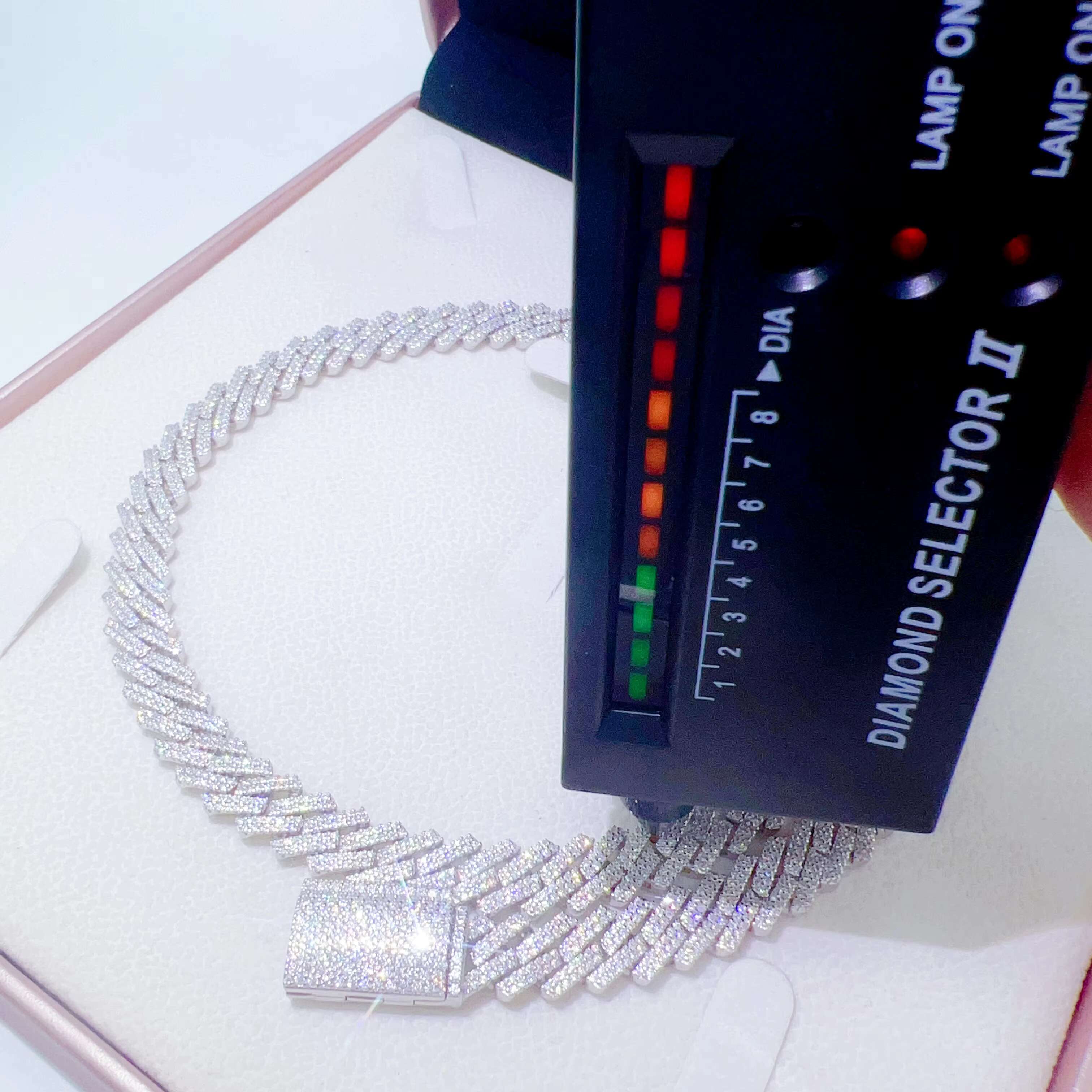 Iced Out Fashion Cuban Link Necklace 10MM Solid Silver Moissanite Cuban Chain for Men Women