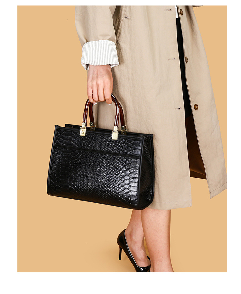 Free Shipping 2025 New Designer Bag Fashionable And High-quality Shopping Bag Retro Three Piece Set Large Capacity Snake Pattern Women's Single S