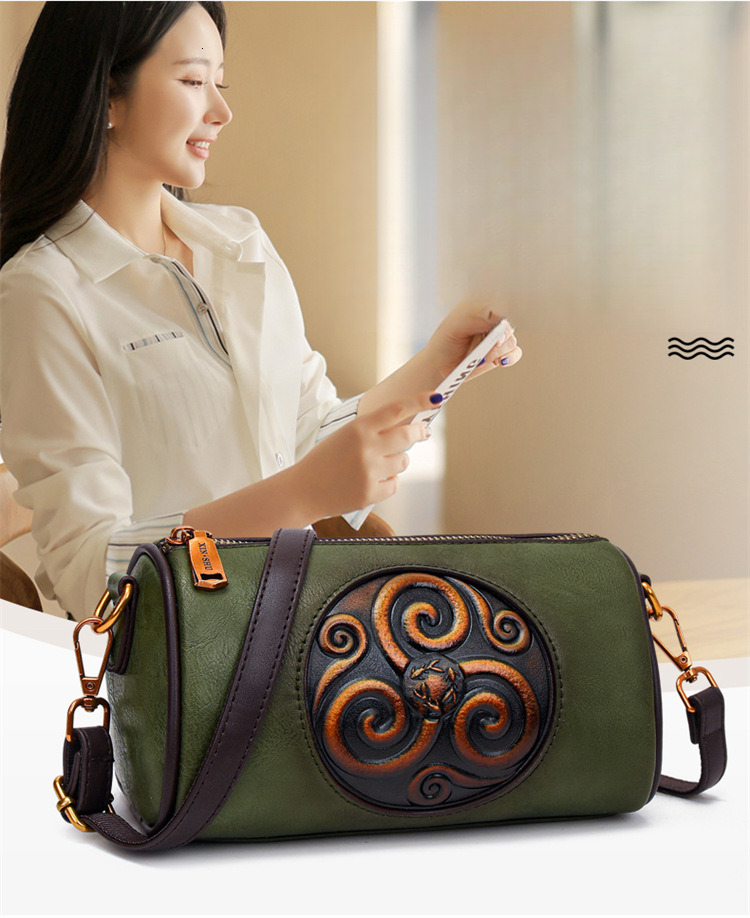 Free Shipping 2025 New Designer Bag Large Capacity Casual Women's Shoulder Handbag Embossed Fashionable High-quality Shopping Bag