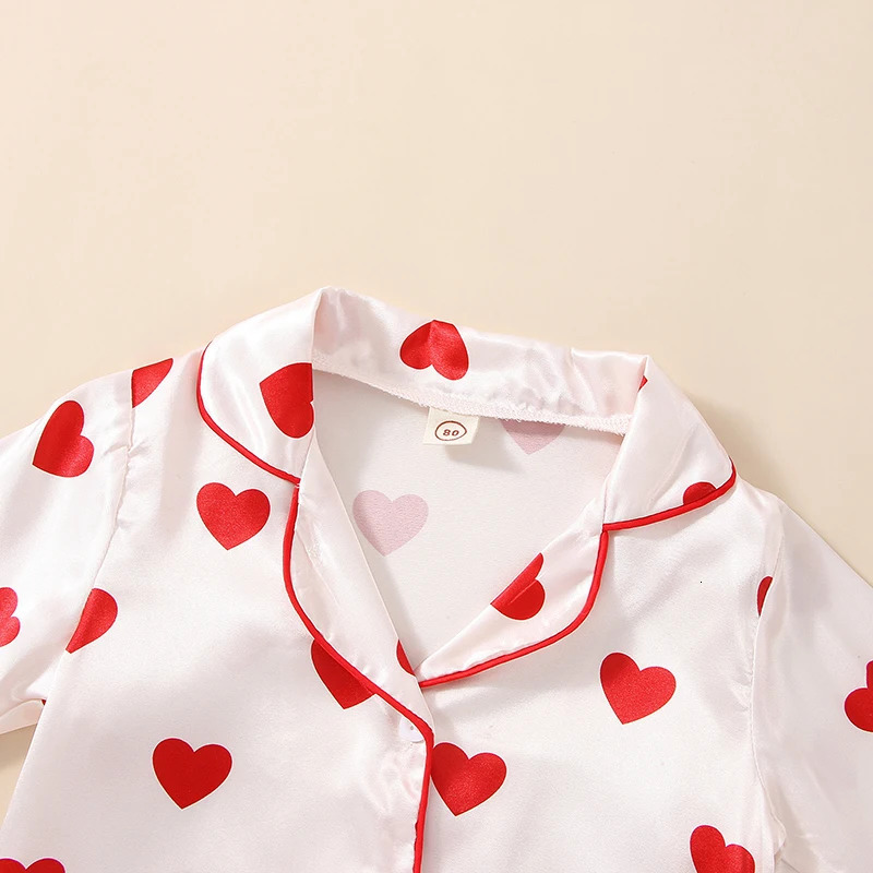 Kids Girl Pajamas Sets Fall Winter Casual Loungewear Sleepwear Baby Girl Long Sleeve Buttons TopsPants LoveHeart Print Pajamas 250617