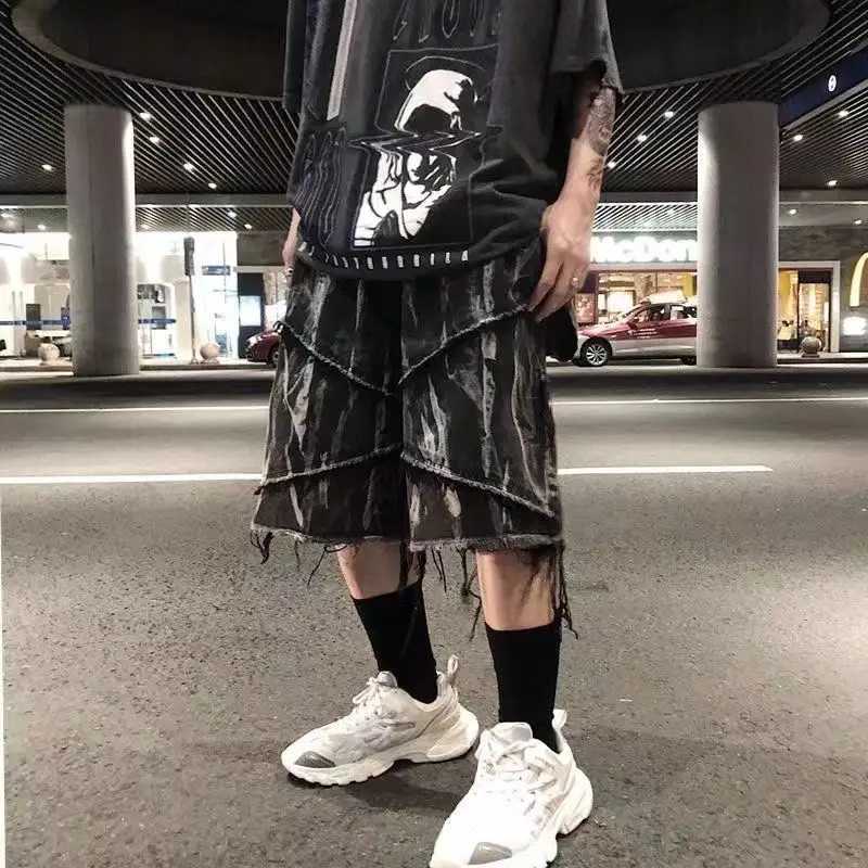 American Raw Edge Denim Men Shorts Summer Oversize Casual Loose Knee-High Dark Cropped Pants Streetwear Men Z250617