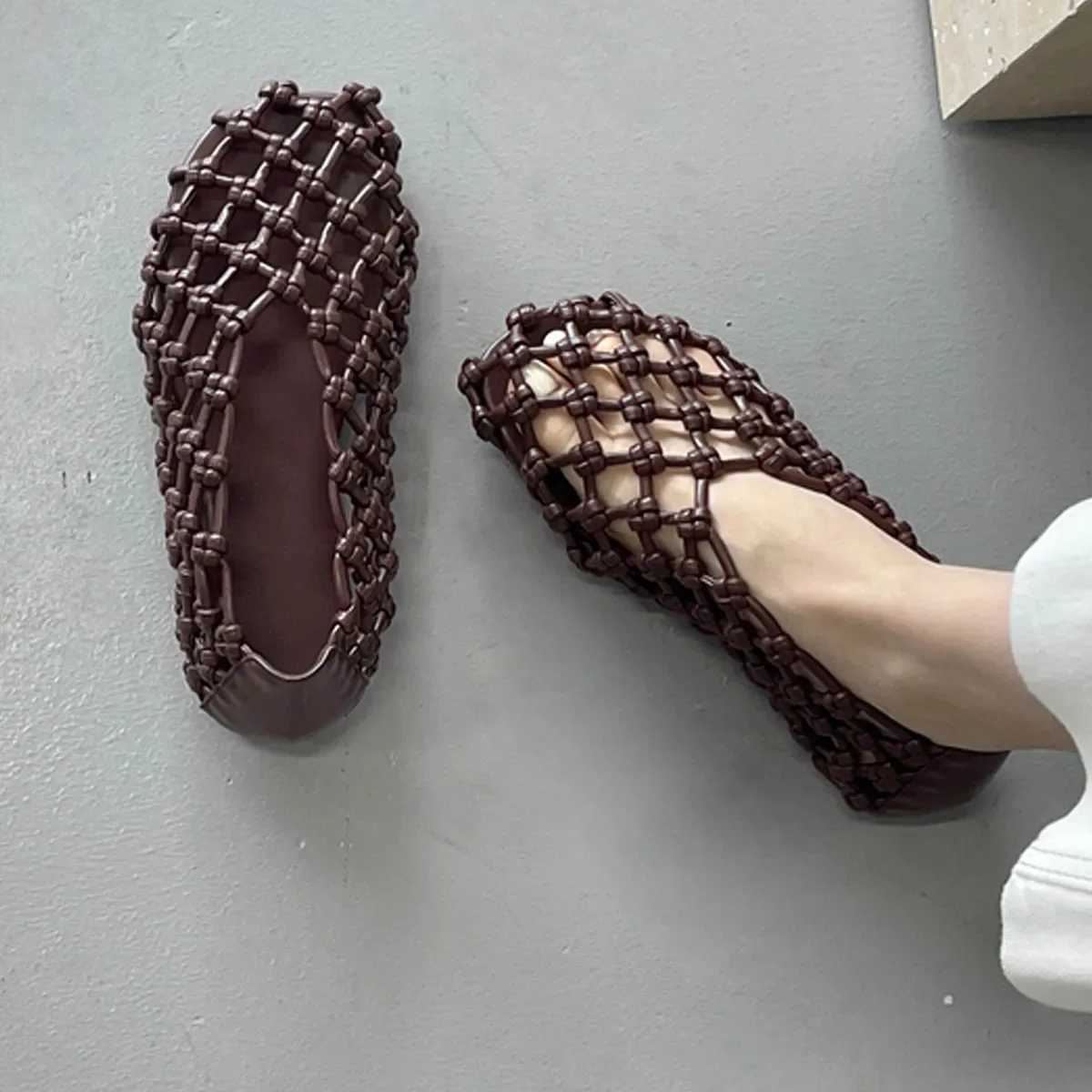 Eilyken Fashion Summer Weaving Hollow Out Flat Heels Women Shoes Elegant Comfortable Casual Dress Mules Sandals Z250617
