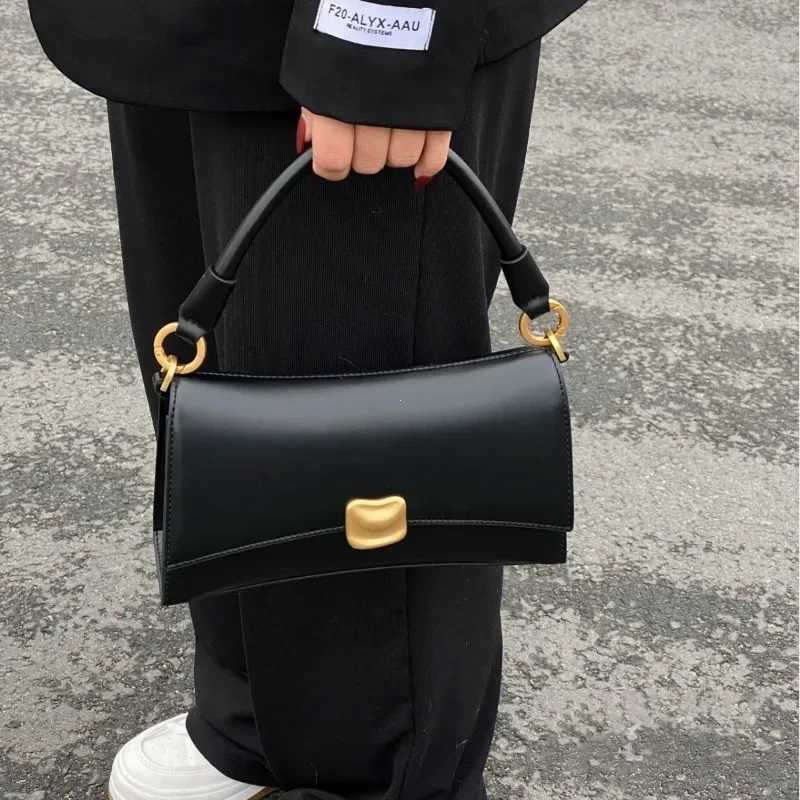 Black Flap Lock Handbags Women PU Leather Top-Handle Messenger Bag Casual Female Crossbody Bag Square Shoulder Bag Purse Z250617
