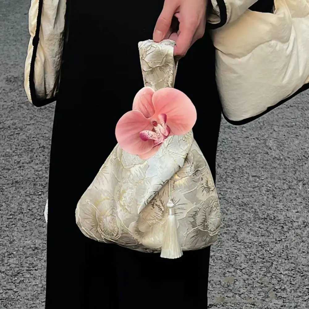 Temperament Lunch Bag Storage Bags Small Item Pouch Cheongsam Accessories New Chinese Style Handbag Tassel Knot Wrist Bag Z250617