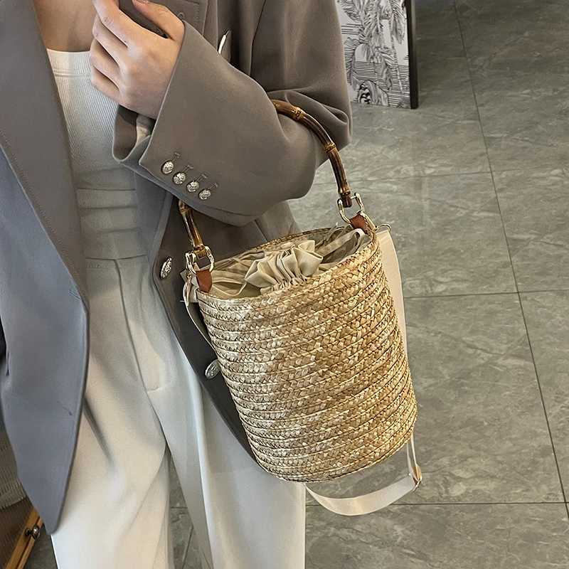 LEFTSIDE Small Straw Bucket Crossbody Bags for Women 2025 Summer Ladies Shoulder Bag Females Beach Bags Lady Handbags and Purses Z250617
