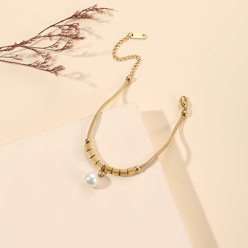 Fashion Simple Elegant Small Square Pearl Pendant Bracelet for Women, Light High-end Feel, Titanium Steel Non-fading Jewelry