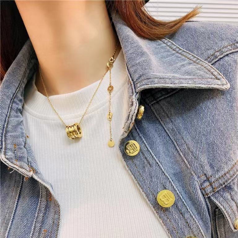 Fashion Style Personality Versatile Small Waist Roman Necklace for Women High-end Titanium Steel Non-fading Jewelry
