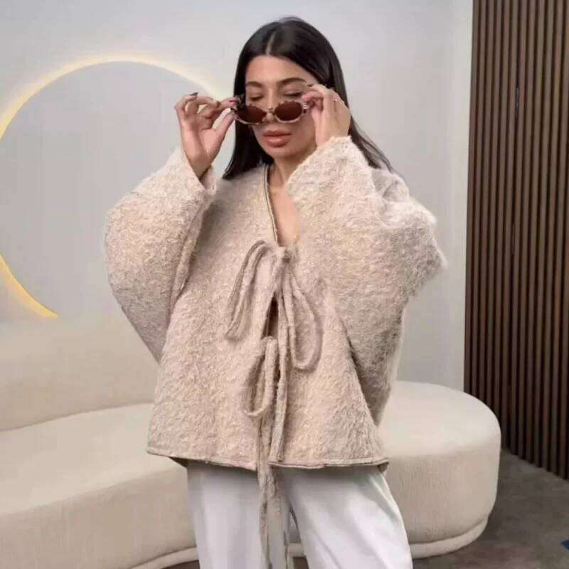 Lady Thick Tweed Jackets 2024 Fall Fashion Lace Up Urban Coats In Outerwears Autumn Coat Elegant And Pretty Women Cardigan