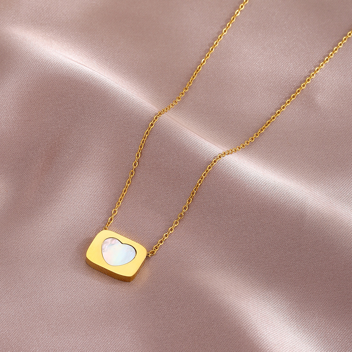 Fashion Light Style Simple Versatile Elegant Square White Mother-of-Pearl Heart Necklace for Women Titanium Steel Non-Fading Jewelry