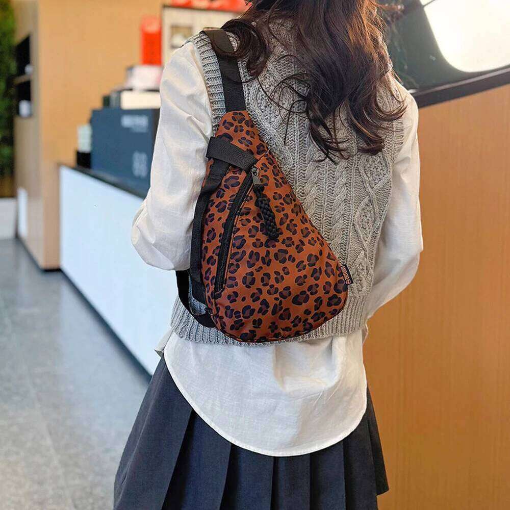 Women All Match Crossbody with Adjustable Strap Sports Chest Large Capacity Trendy Sling Female Travel Commute Bag bag
