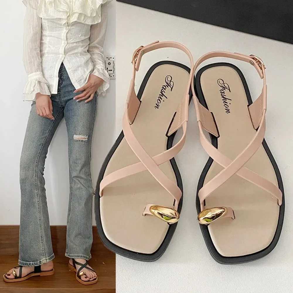 2025 New Casual Flat Sandals Women Clip Toe Anti Slip Slides Slippers Shoes Beachwear Footwear Hot Style Flip-flops Z250617