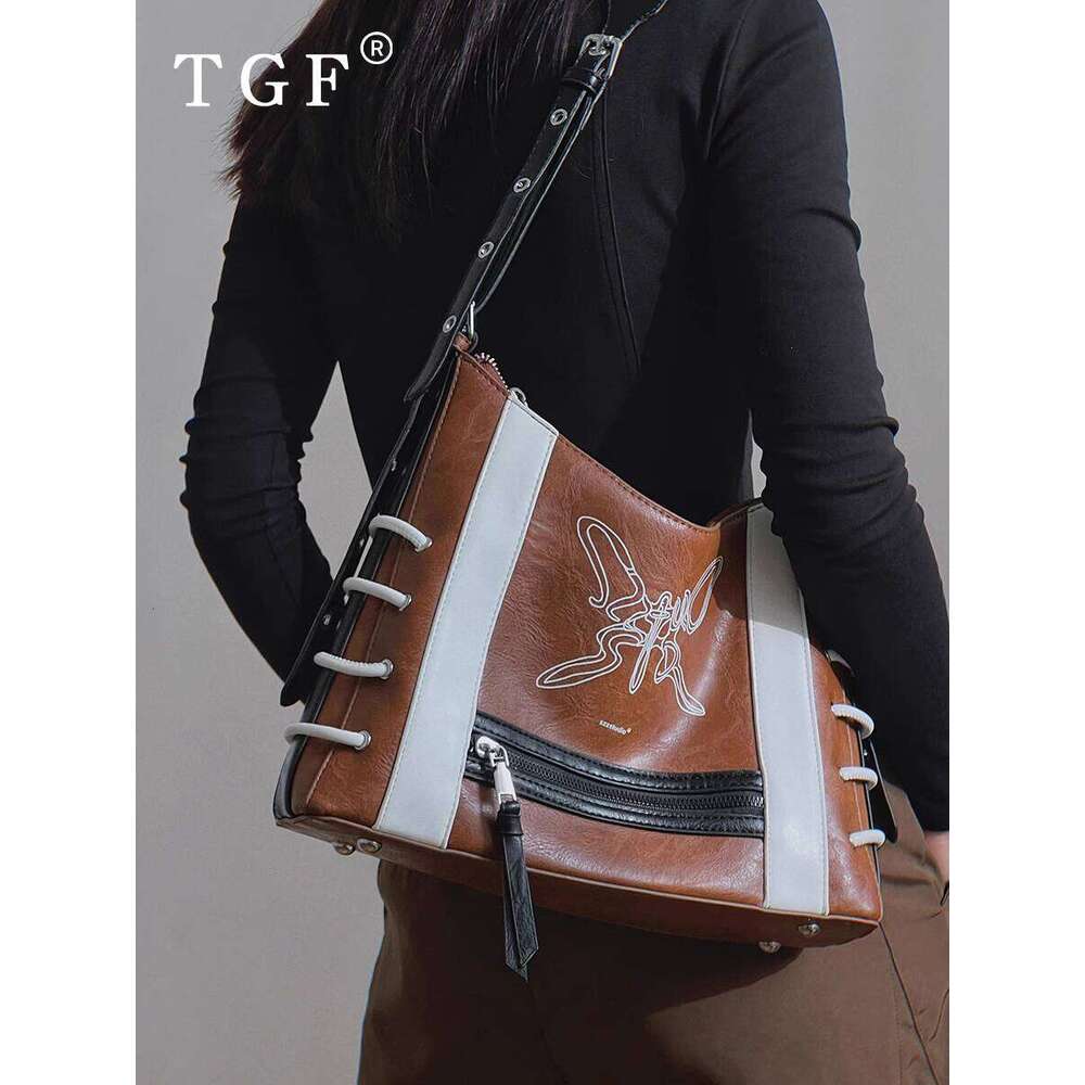 Niche Designer Butterfly for Women New Trend Large Capacity Underarm Shoulder Tote Bag