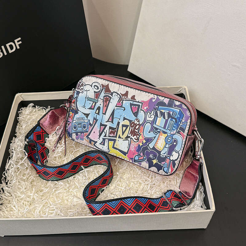 New Fashion Graffiti Letter Camera Women's Shoulder Crossbody Bag