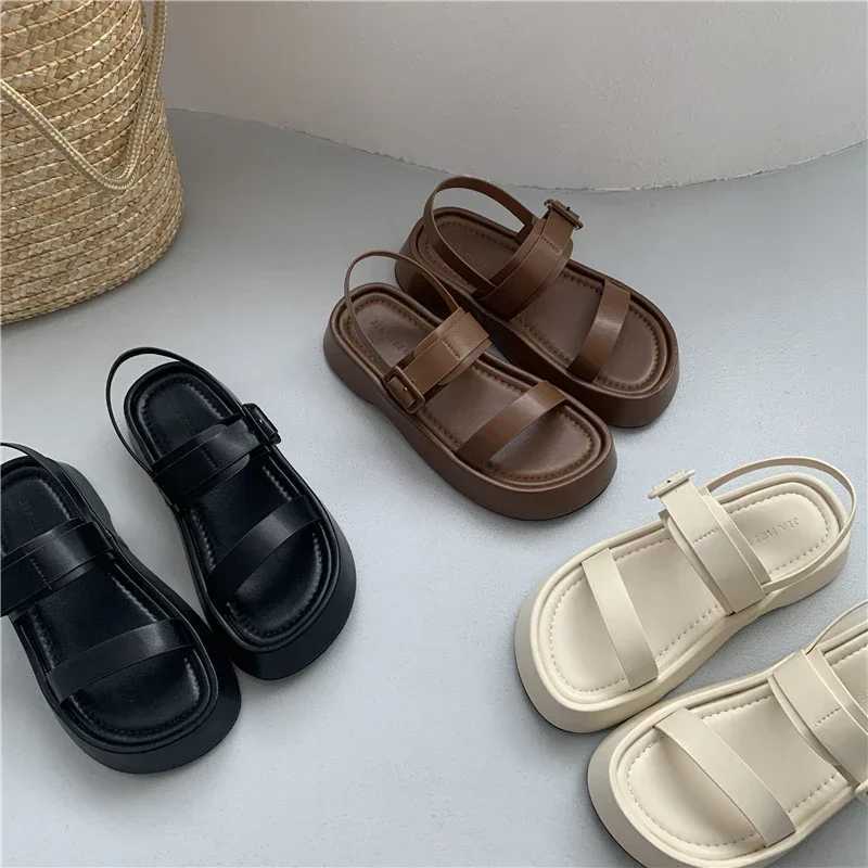 2025 New Gladiator Summer Sandals Fashion Platform Flats Elegant Open Toe Ankle Strap Dress Shoes Z250617