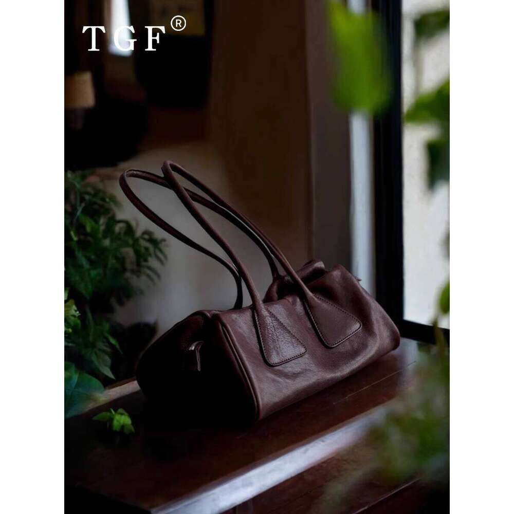 Underarm Baguette for Women New High Quality Niche Commuter Super Popular Handheld Bowling Bag