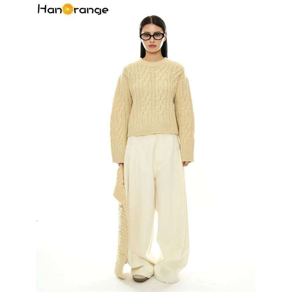 HanOrange 2024 Early Spring Fashion Twisted Wool Scarf Sweater Women Two-piece Set Thick Warm Pullover Top Apricot/Light Gray