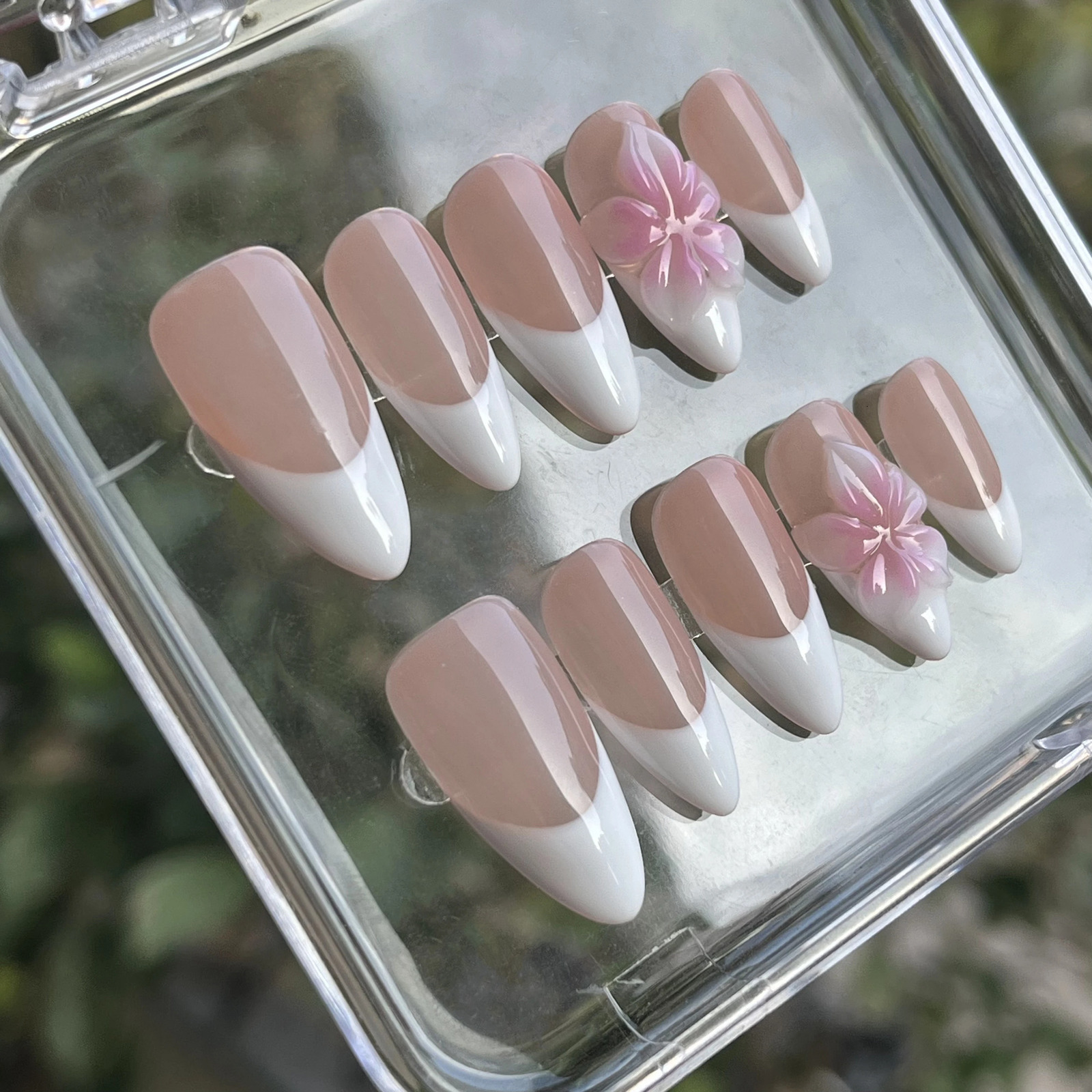 Cute Pink Flower French Tip Nails Acrylic Press Ons Wholesale Custom Short 3D Nail Art Flowers White Almond Gel Press on Nails 250612