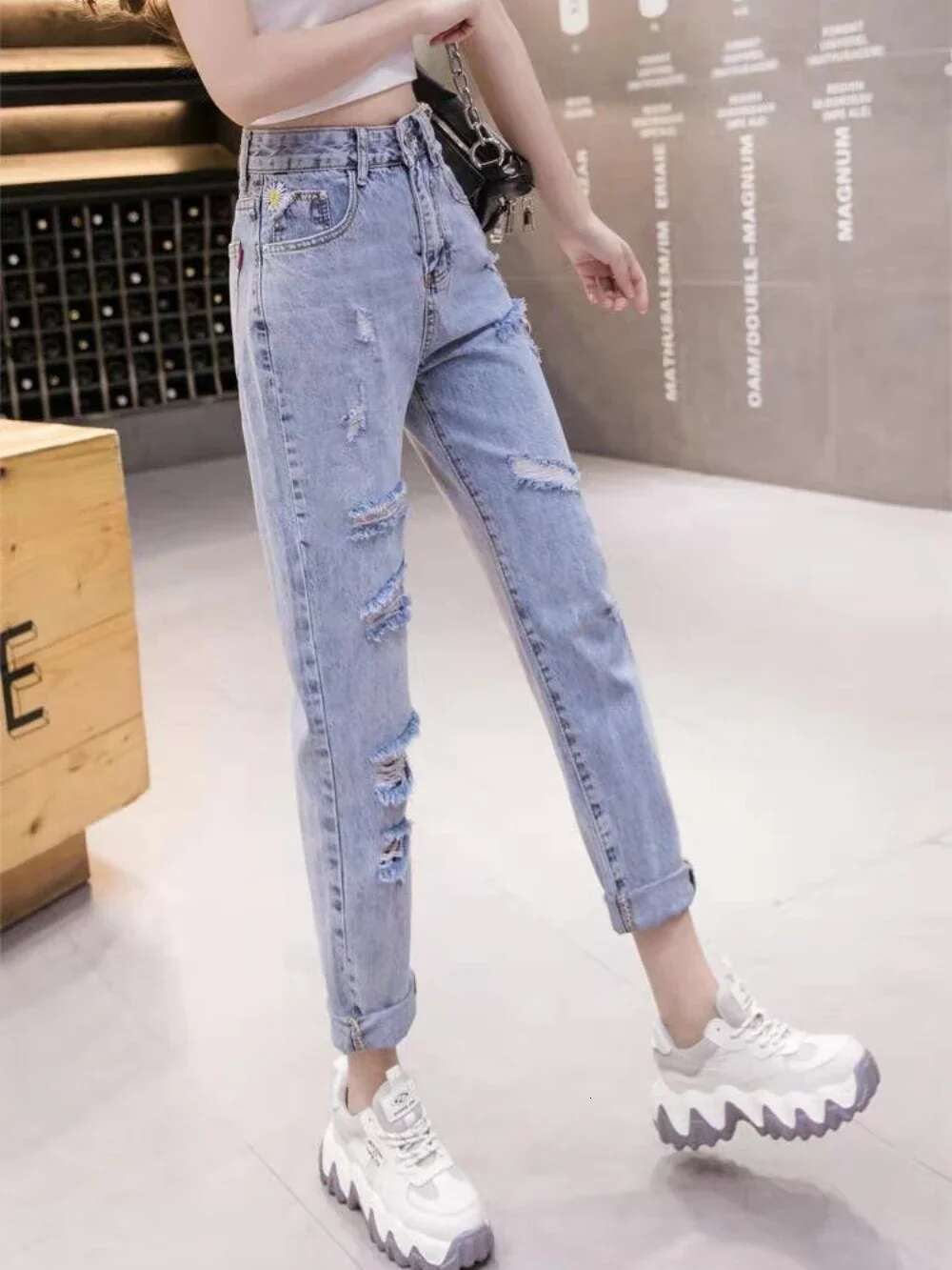 With Holes Womens Jeans Loosefit Female Cowboy Pants Korean Popular Clothes Vibrant 90s 2025 High Quality Shiny Cheap Trousers