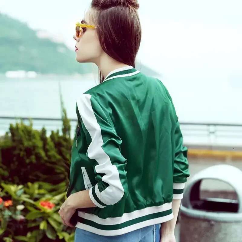 Fashion Bomber Jacket for Women Green Short High Quality Korean Reviews Clothes Baseball Coat Woman Long Sleeve Harajuku