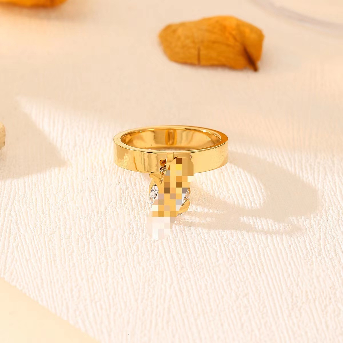Fashionable Light Luxury Style Elegant Versatile Diamond-Studded English for Women High-End Titanium Steel Non-Fading Ring