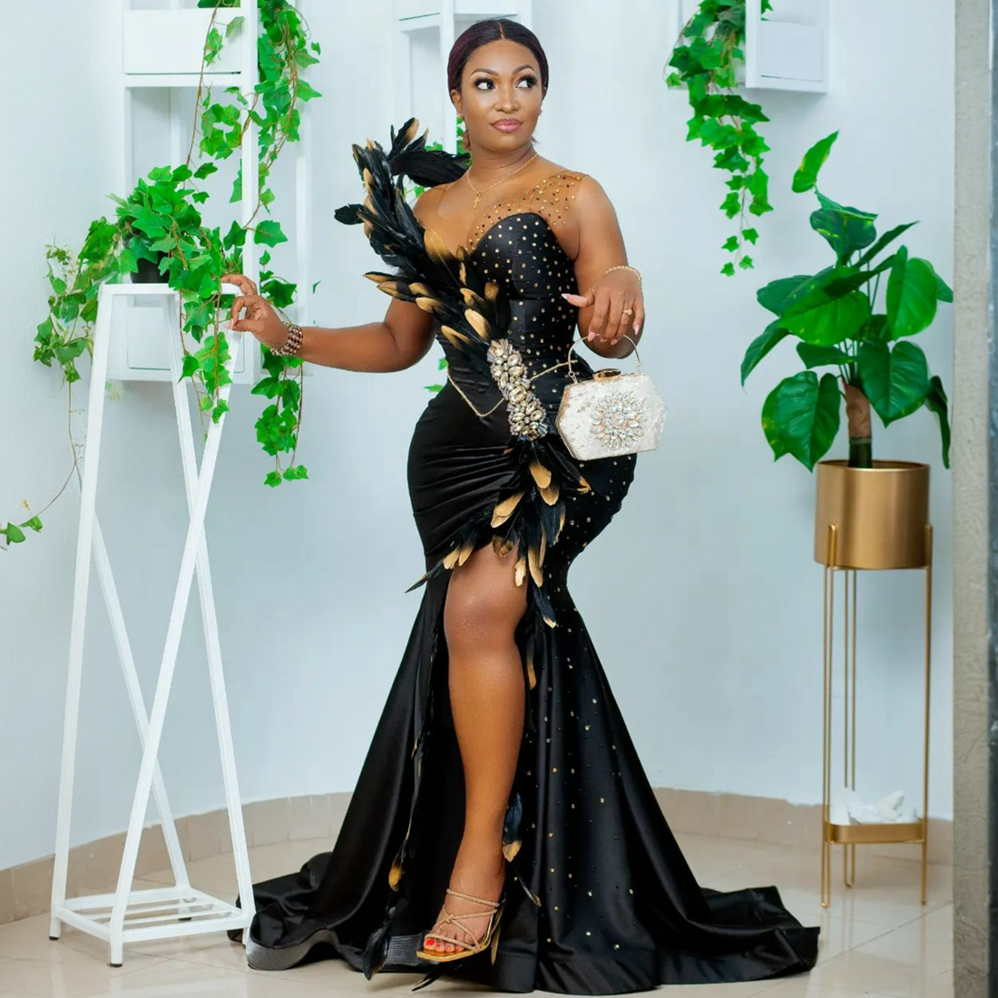 African Mermaid Evening Dresses Feather Beading Sheer Neck Prom Gowns Formal Side Split Customized Red Carpet Dress