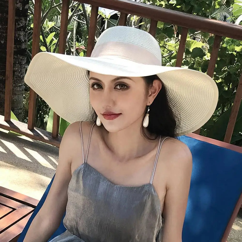 outdoor Seaside woman fashion big Bow large brimmed Sun Protection Cap Foldable Straw Hat 250616