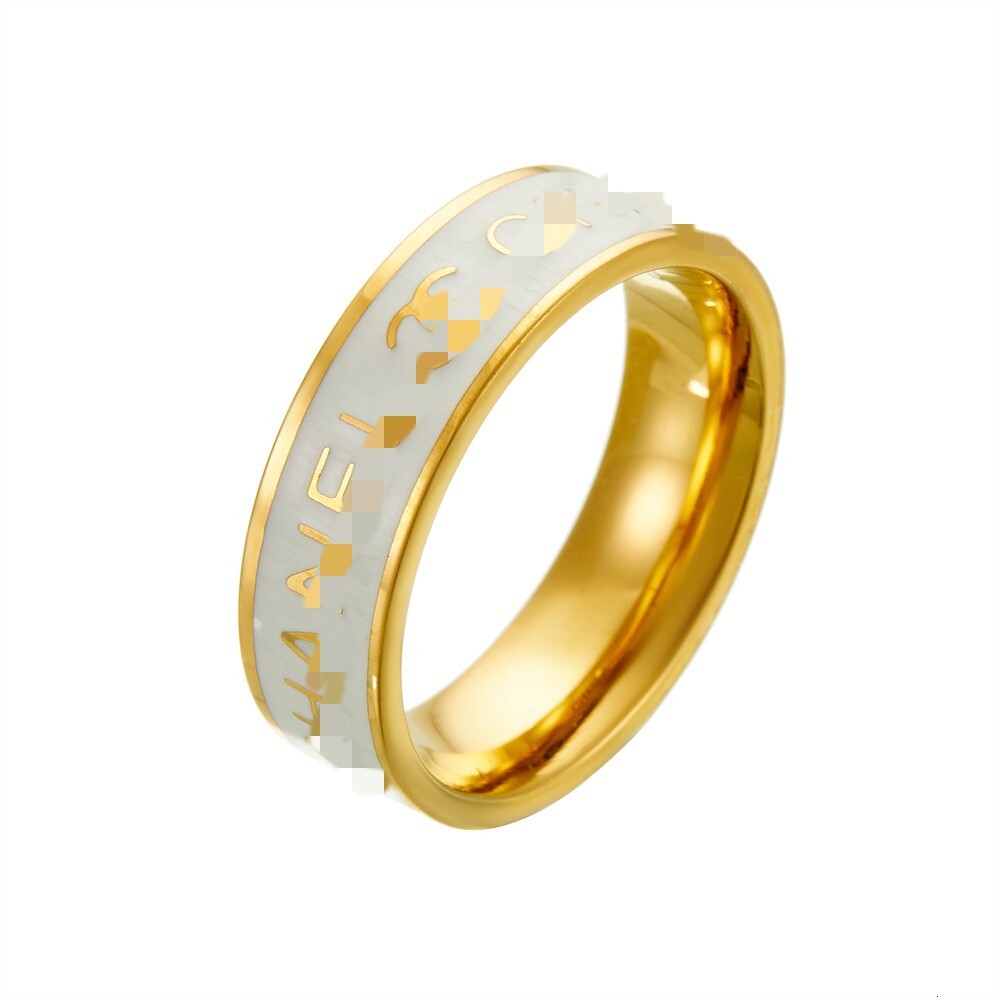 Fashion Light Luxury Style Gold Plated Oil Drop for Women, Unique High-end Titanium Steel Non-fading Ring