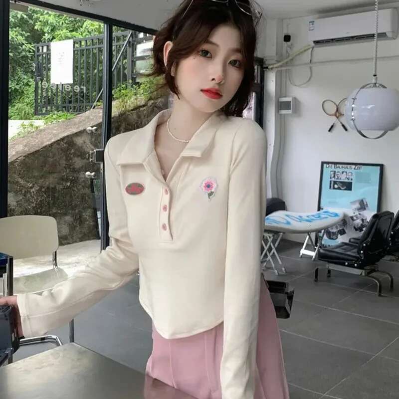 Slim Woman Tshirt Button Polo Neck T Shirt for Women Korean Clothing Popular Clothes Fashion 2025 Basic Casual Tops Aesthetic