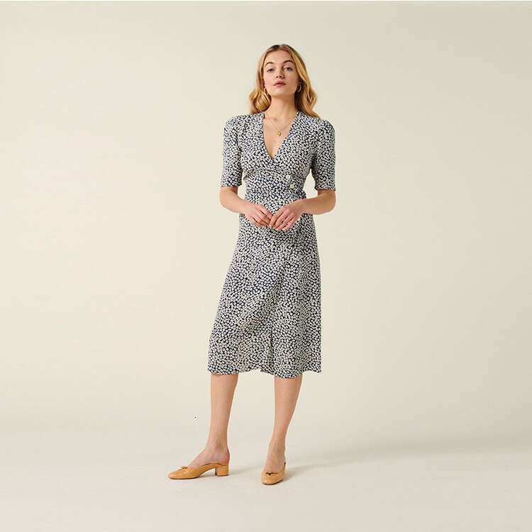 Partydress Dress Designer Luxury Dress Undefined 114#2025 Button Tea Wrap Dress Summer New French Style Womens Fashion