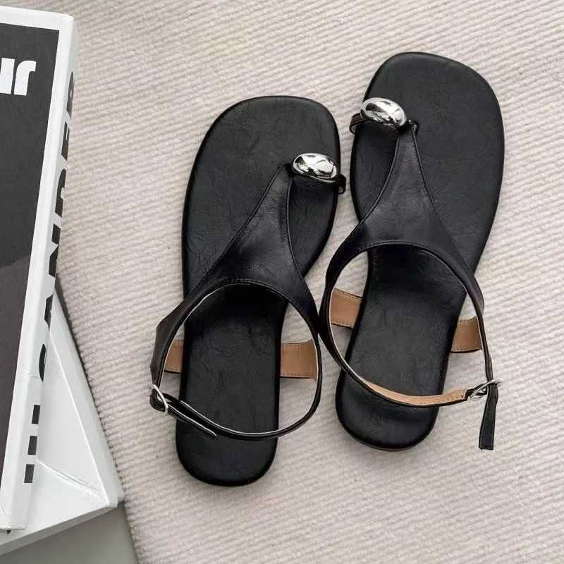 2025Concise Clip Toe Strap Sandals Woman Summer Elegant Pu Leather Flat Gladiator Shoes Casual Design Flip Flops Z250617