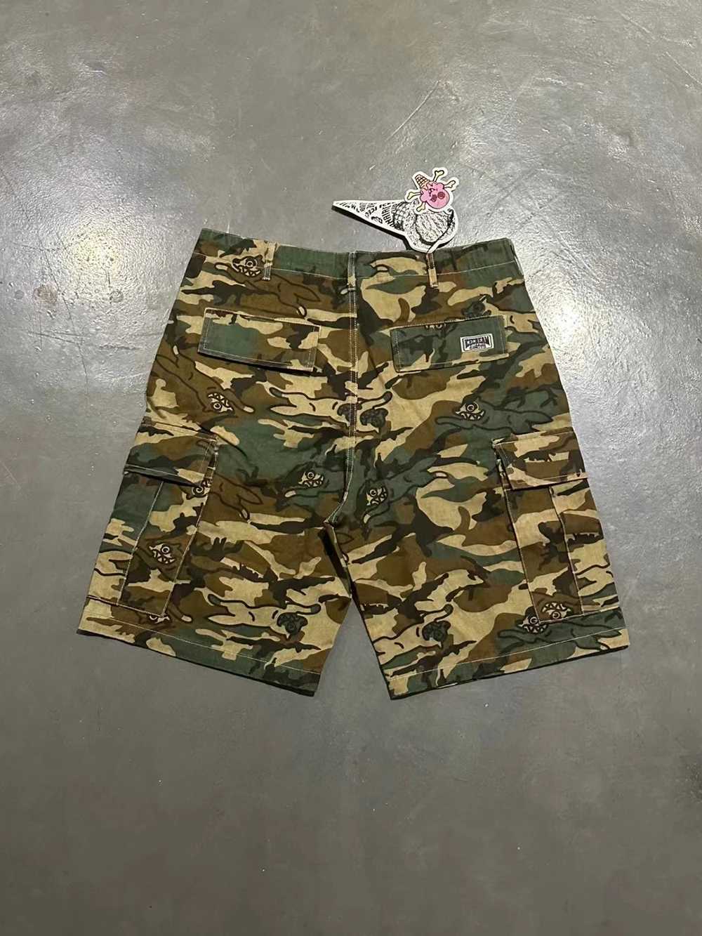 25ss Icecream Running Dog Shorts Trendy American Brand Camouflage Cargo Shorts Multi-Pocket Casual Outdoor Short Pants Z250617