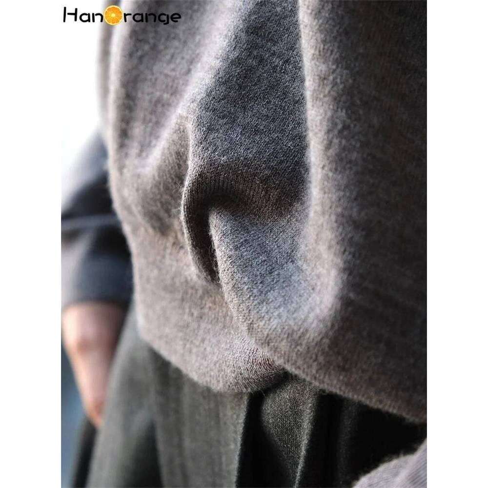 HanOrange 2024 Autumn Lazy V-neck Woolen Knitted Sweater Women Smooth Soft Look Casual Top Light Green/Light Floral Gray