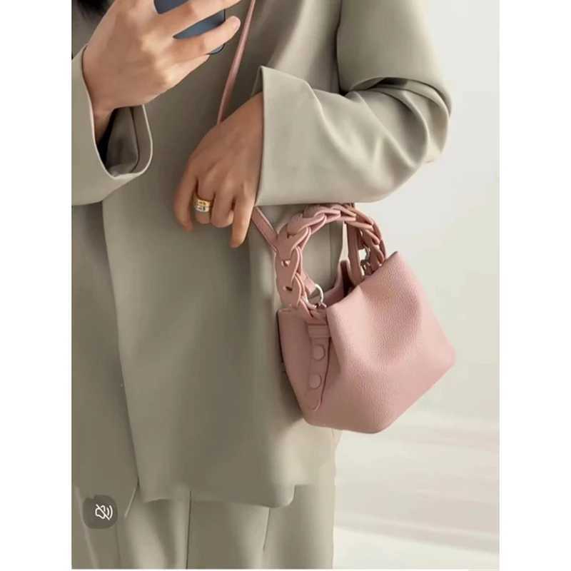 High Quality Soft Lychee Leather Bucket Bag Womens Summer Solid Color Woven Handbag 2025 New Fashion Simple Style Crossbody Bag Z250617