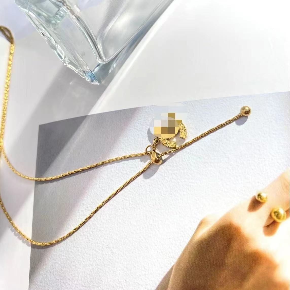 Non-Fading Titanium Steel Vintage Floral Leather Small Waist Clover Tassel Necklace Versatile High-End Clavicle Chain