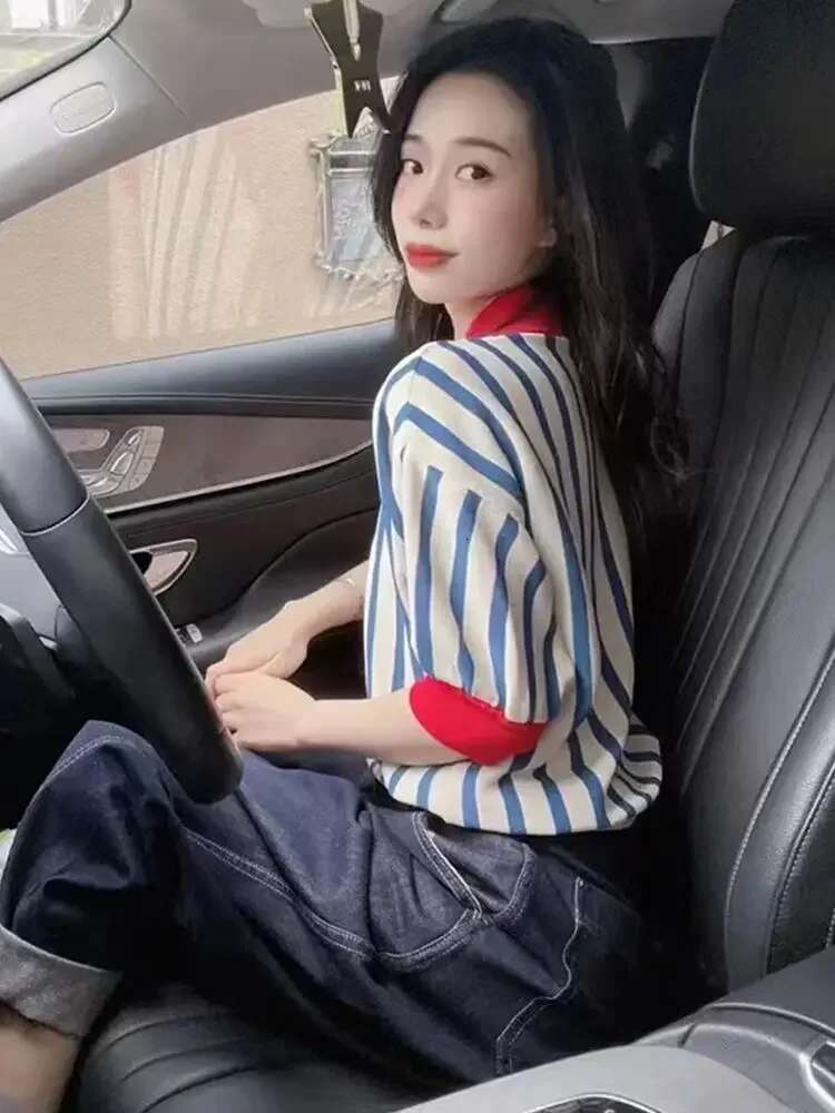 Polo Neck Shirt for Women Button Baggy Flower Cute Woman T Kawaii High Quality on Offer Korean Clothing Comfortable Youth New