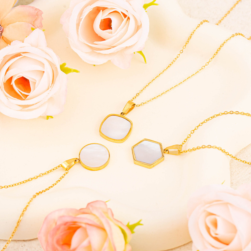 Fashion Simple Elegant White Mother-of-Pearl Geometric Necklace for Women Titanium Steel Light Gold Color Non-Fading Pendant Jewelry