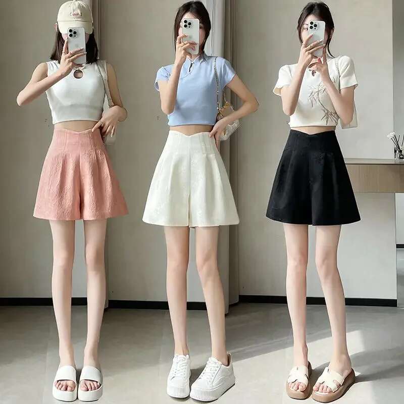 Womens Shorts Comfy Korean Style Elegant Female Short Pants Outdoor New In To Wear Hot Y2k Harajuku Fashion Cheap Clothing 2025