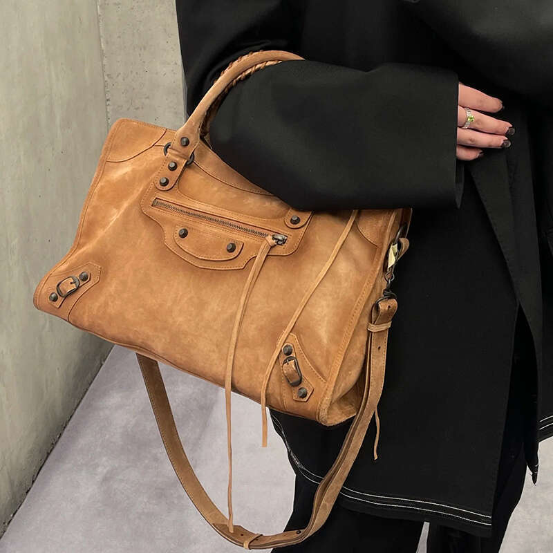 Ins Internet Celebrity Blogger Matte Suede Studded Motorcycle Old Money Style Handbag Crossbody Bag Autumn Winter New Model