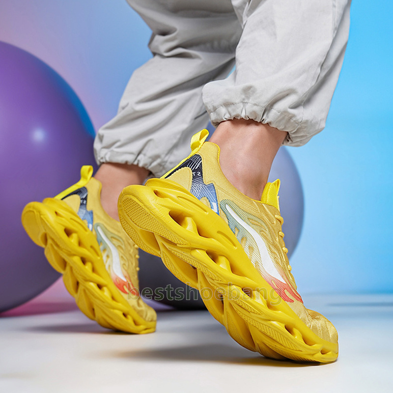 Mens Shoes Mesh Trainers Running Shoes Breathable Sneakers Fashion Lightweight Woven Flamestrike Chinese Style Runners Sports Daddy Shoes Free Shippin