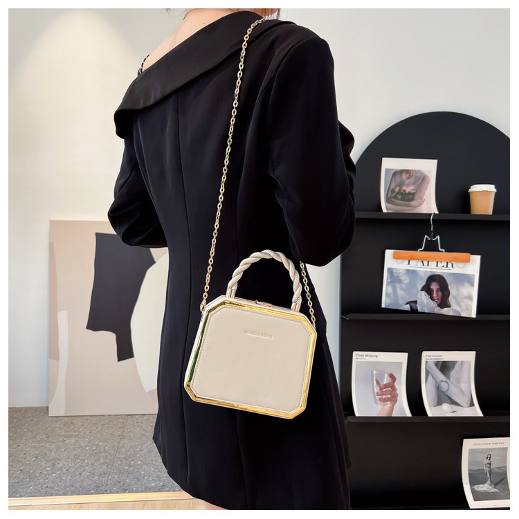 Free Shipping 2025 New Designer Bag Women's High-end Solid Color Boxed Handbag High-end Multifunctional Niche Fashion High-quality Shopping Bag