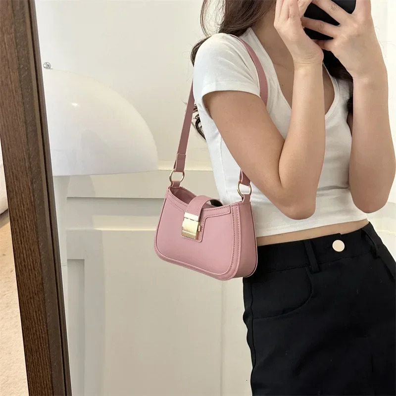 Women Vintage Handbag Brown PU Leather Gold Buckle Trendy Underarm Shoulder Bag Solid Color Handbag Women Simple Tote Bag 250614
