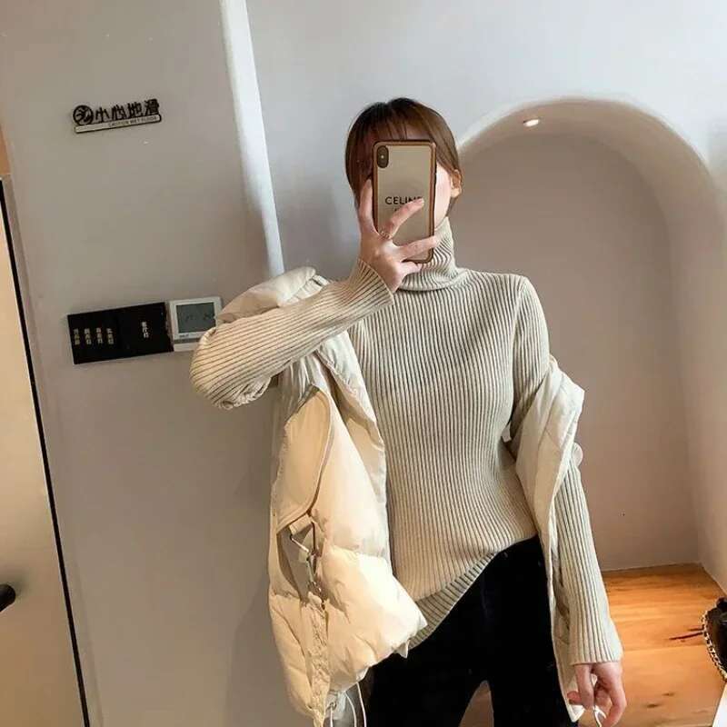 Loose Solid Color Womens Puffer Vests Pretty Trend 2025 Casual Classic Cheap Lady Down Giletes Lightweight Padded Autumn Warm