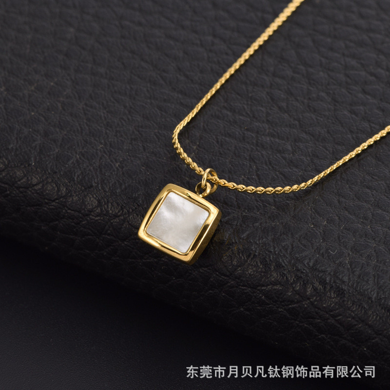 Fashion Light Style Simple Elegant Square Mother-of-Pearl Necklace for Women Versatile High-End Titanium Steel Non-Fading Jewelry
