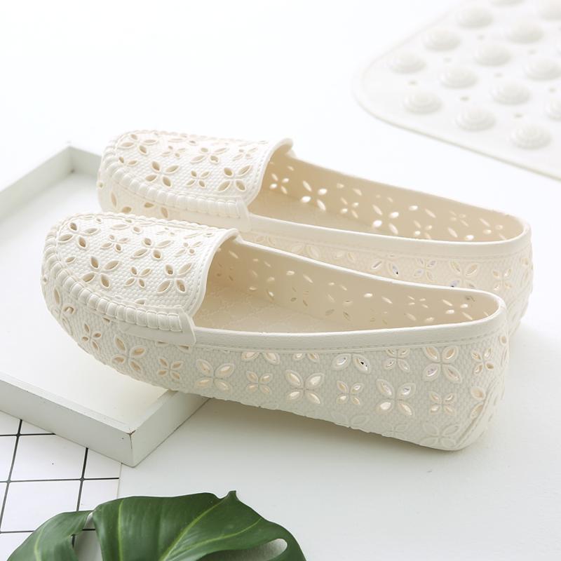 Summer women's hollow white shoes, women's sandals, non slip flat shoes, designer sandals, fashionable women's slippers