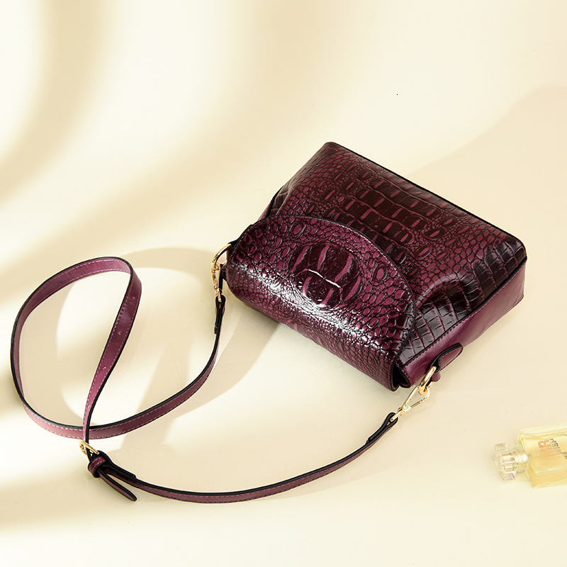 Free Shipping 2025 New Designer Bag Fashion High-quality Shopping Bag Crocodile Pattern Large Capacity Women's Single Shoulder Handbag
