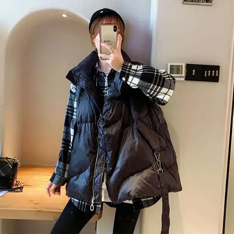Loose Solid Color Womens Puffer Vests Pretty Trend 2025 Casual Classic Cheap Lady Down Giletes Lightweight Padded Autumn Warm