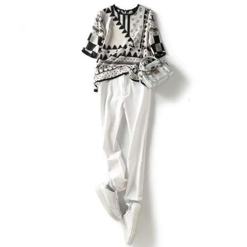 Half Sleeve Shirts Blouses for Women with Print Woman Top Chiffon Elegant and Youth Luxury Designer Y2k Fashion Cool Tall Fine